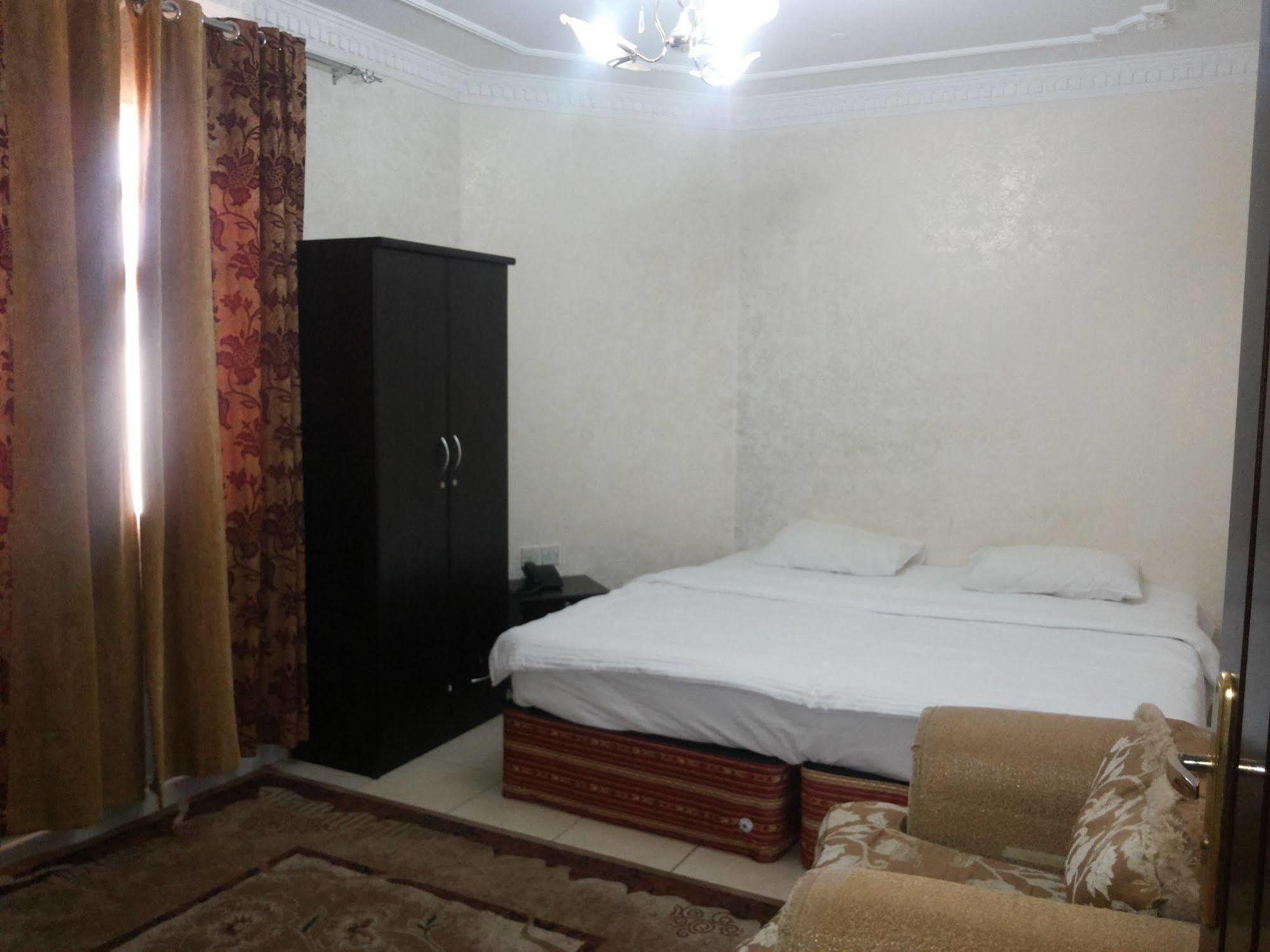 Gulf Hotel Apartment الخليج للشقق الفندقية Маскат Екстер'єр фото