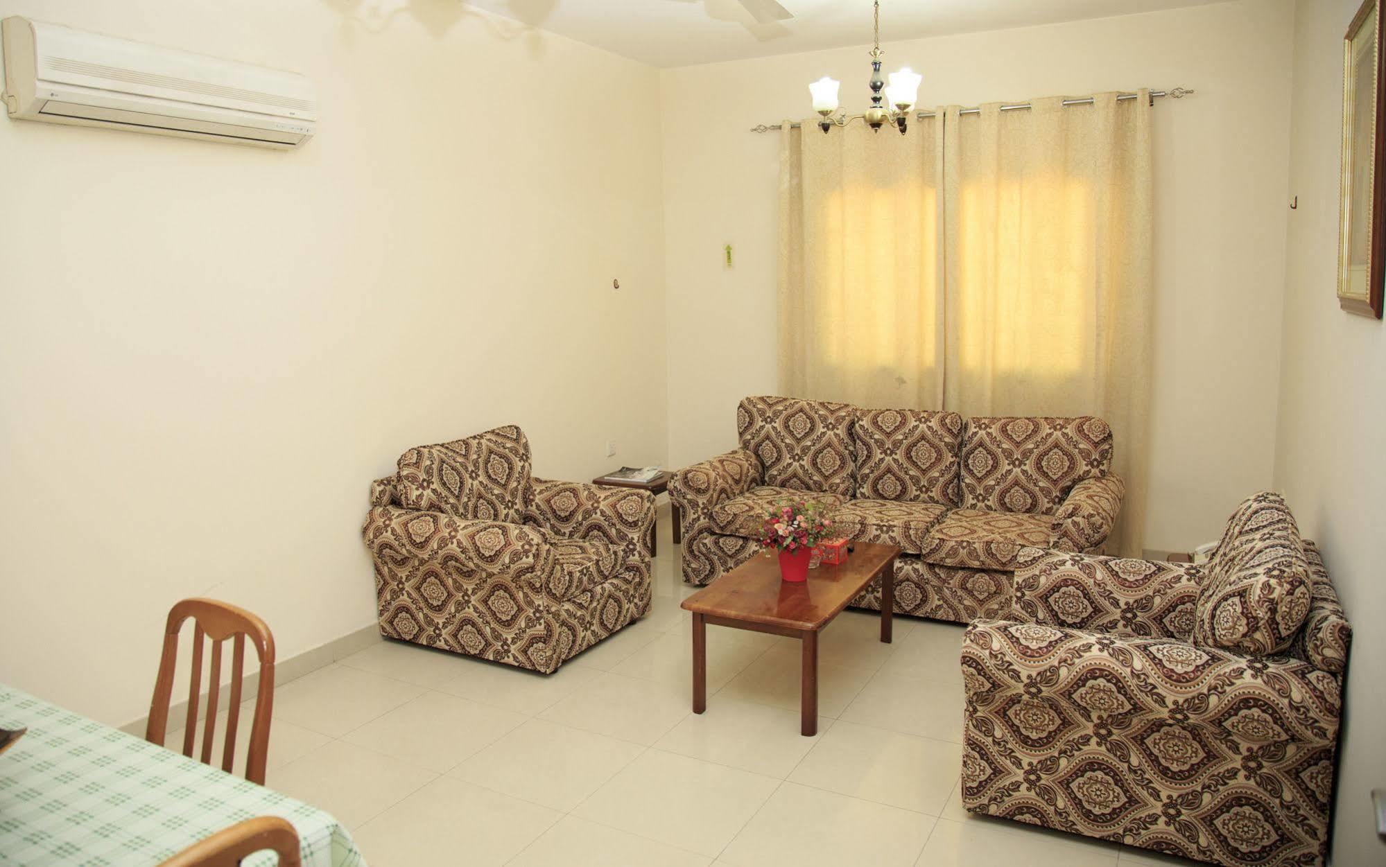 Gulf Hotel Apartment الخليج للشقق الفندقية Маскат Екстер'єр фото