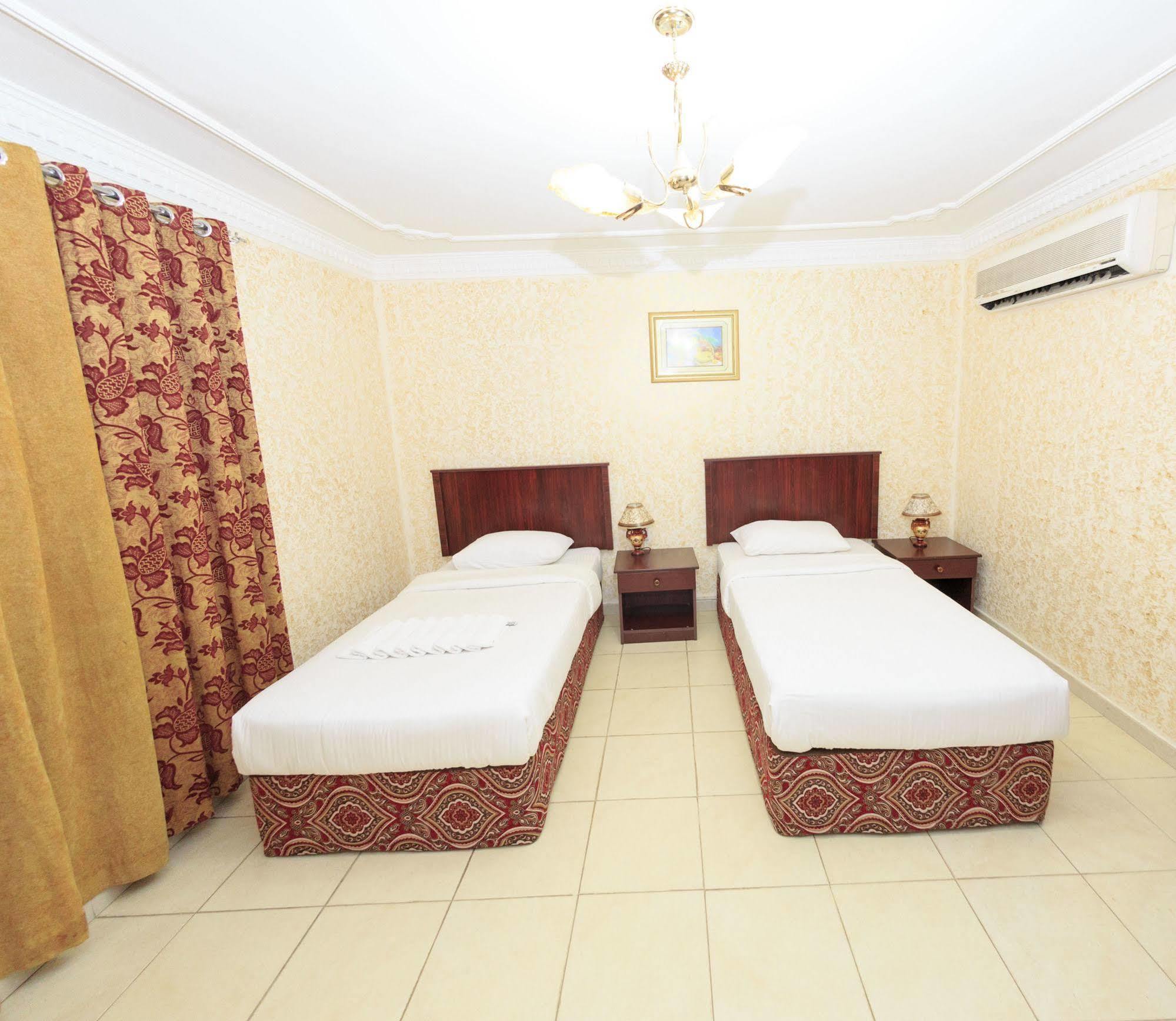 Gulf Hotel Apartment الخليج للشقق الفندقية Маскат Екстер'єр фото