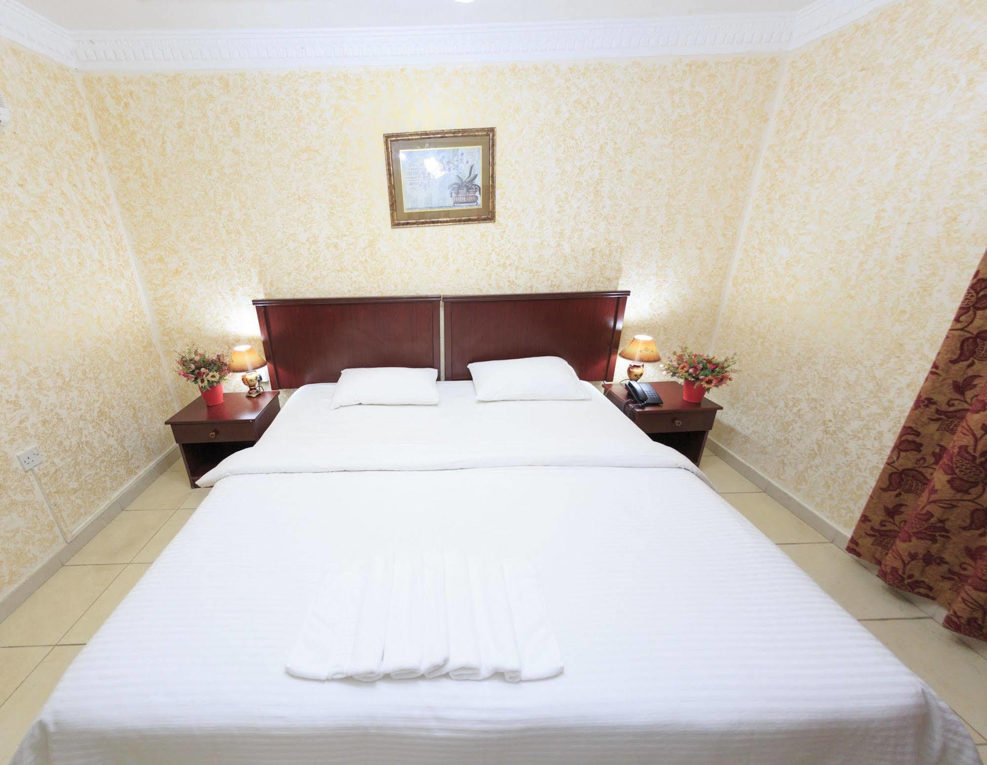 Gulf Hotel Apartment الخليج للشقق الفندقية Маскат Екстер'єр фото