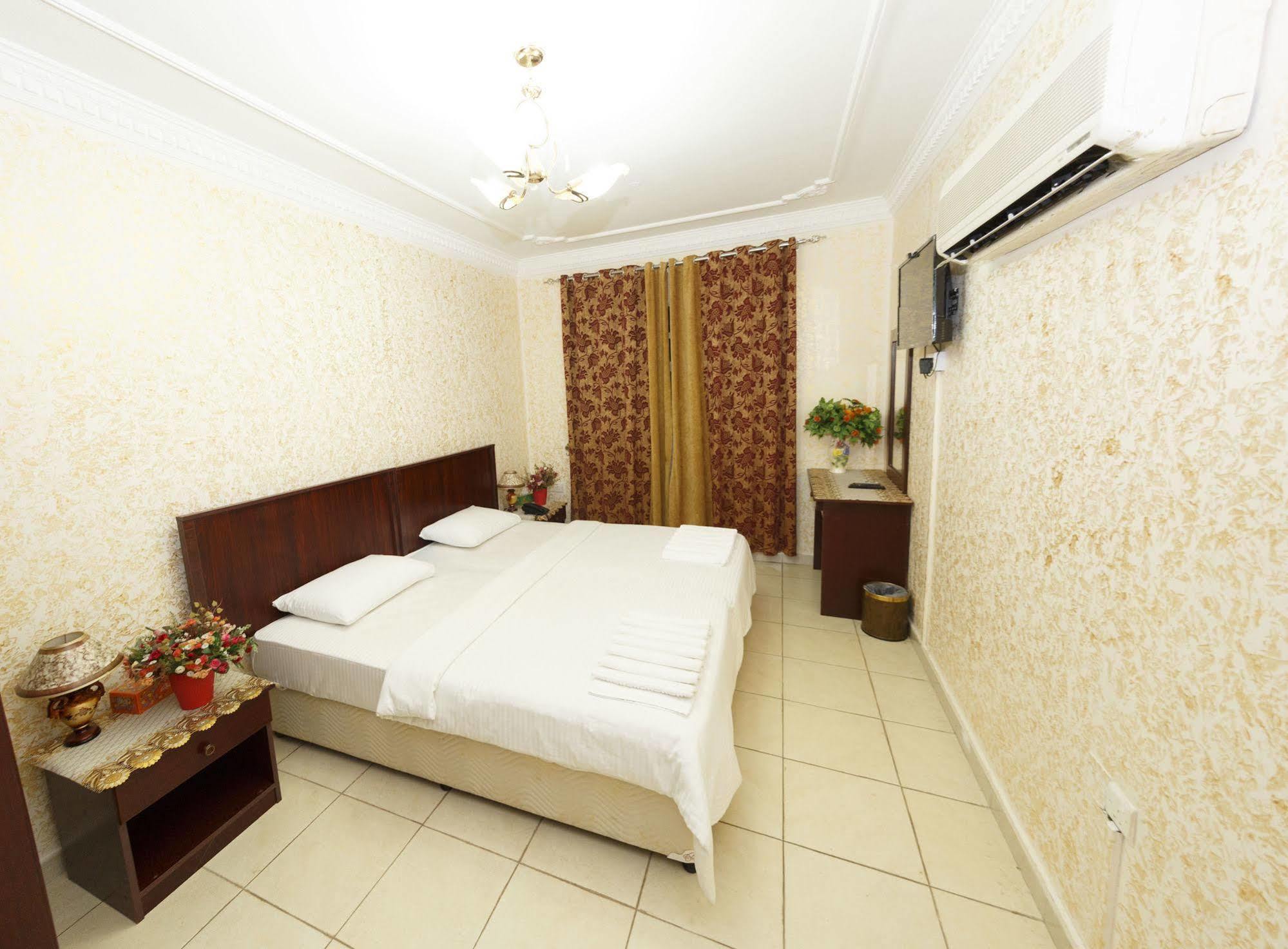 Gulf Hotel Apartment الخليج للشقق الفندقية Маскат Екстер'єр фото